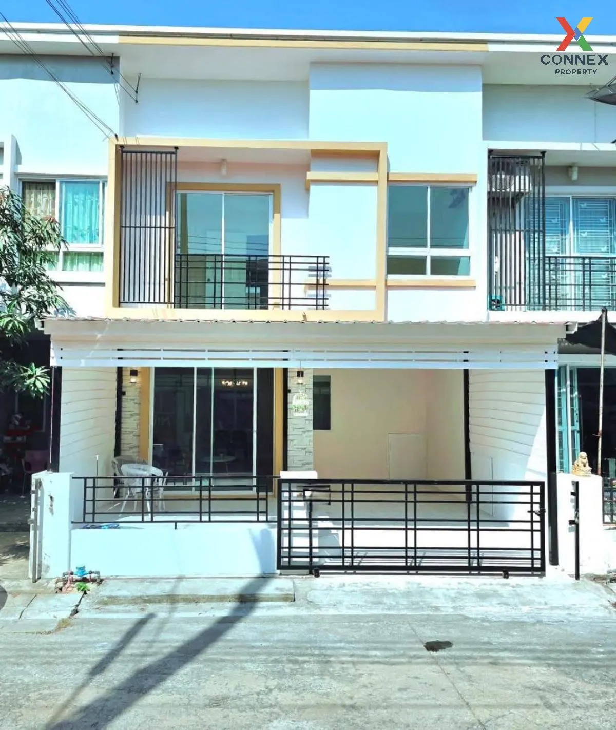 For Sale Townhouse/Townhome  , Nirun Ville 55 Srinakarin , newly  1