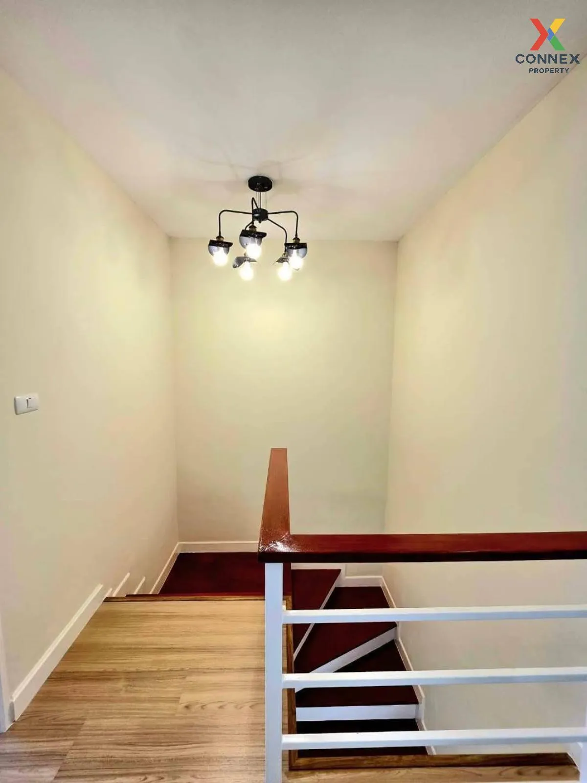 For Sale Townhouse/Townhome  , Nirun Ville 55 Srinakarin , newly 