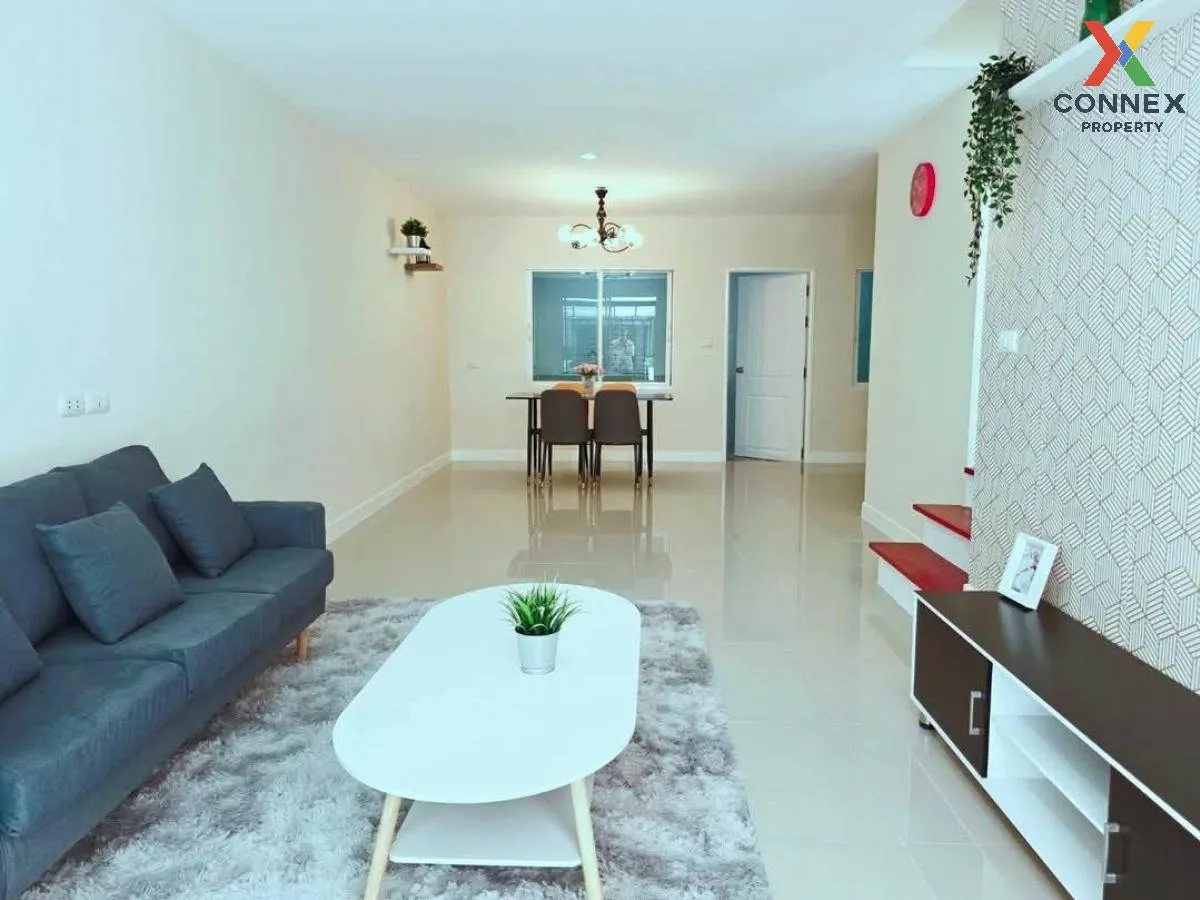 For Sale Townhouse/Townhome  , Nirun Ville 55 Srinakarin , newly  4