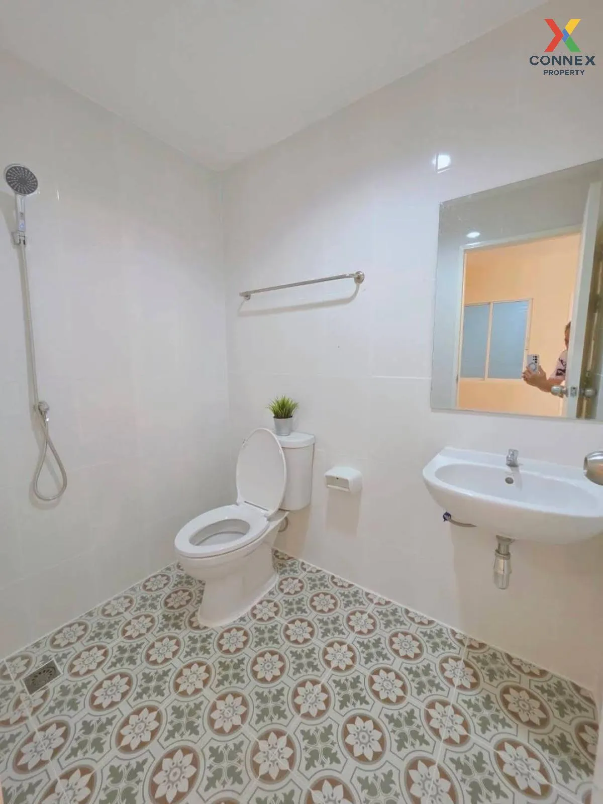 For Sale Townhouse/Townhome  , Nirun Ville 55 Srinakarin , newly 