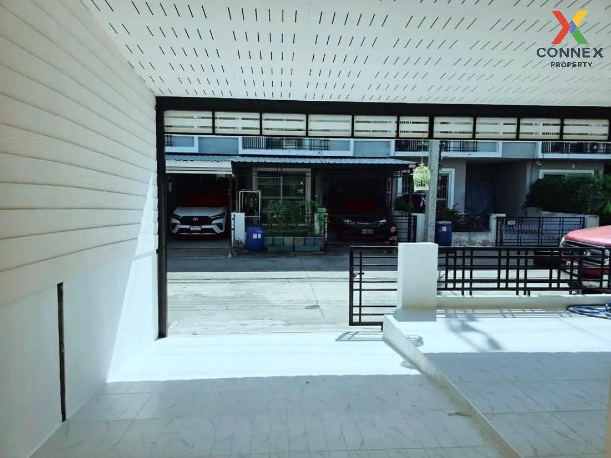 For Sale Townhouse/Townhome  , Nirun Ville 55 Srinakarin , newly  3