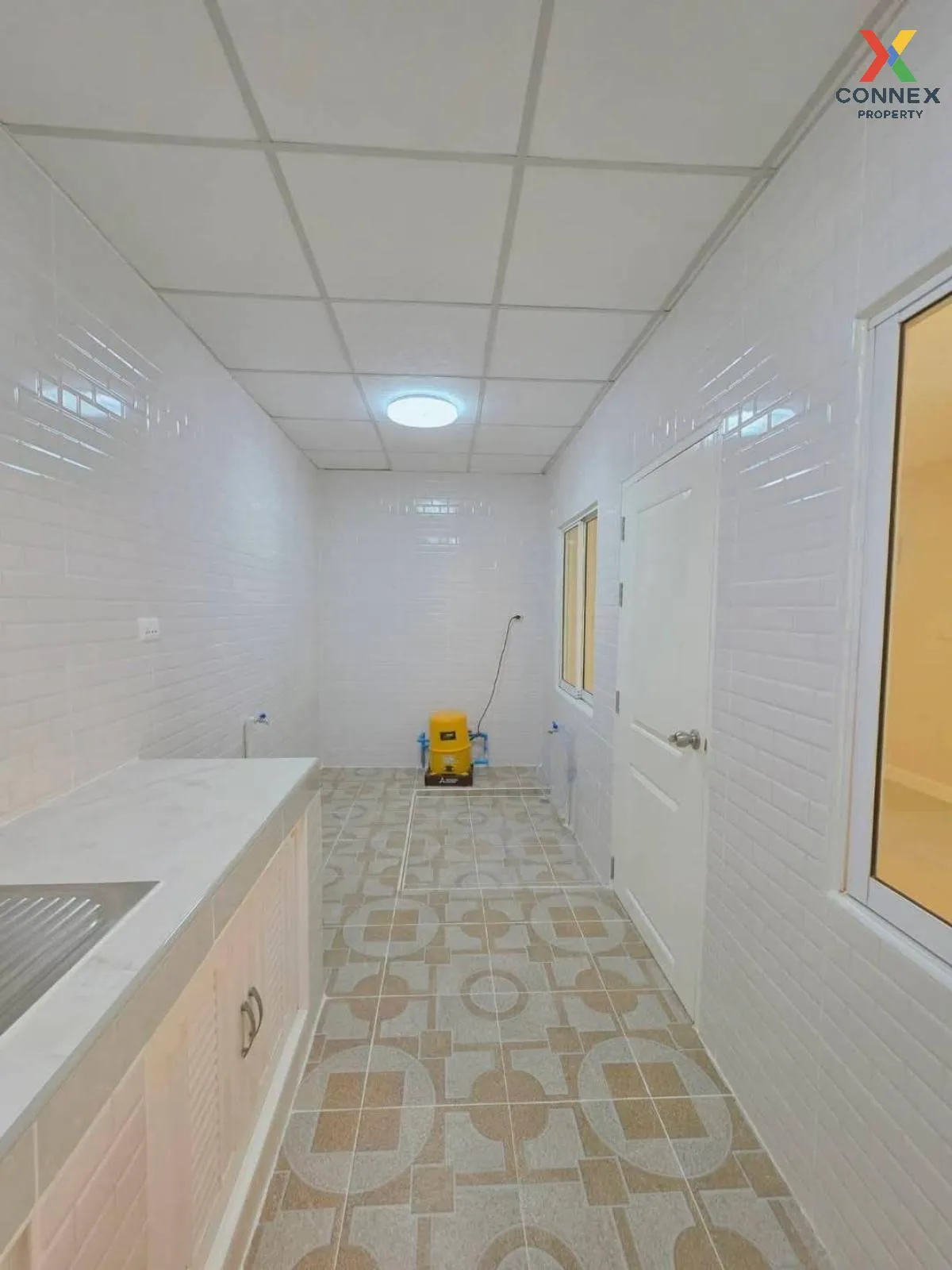 For Sale Townhouse/Townhome  , Nirun Ville 55 Srinakarin , newly 