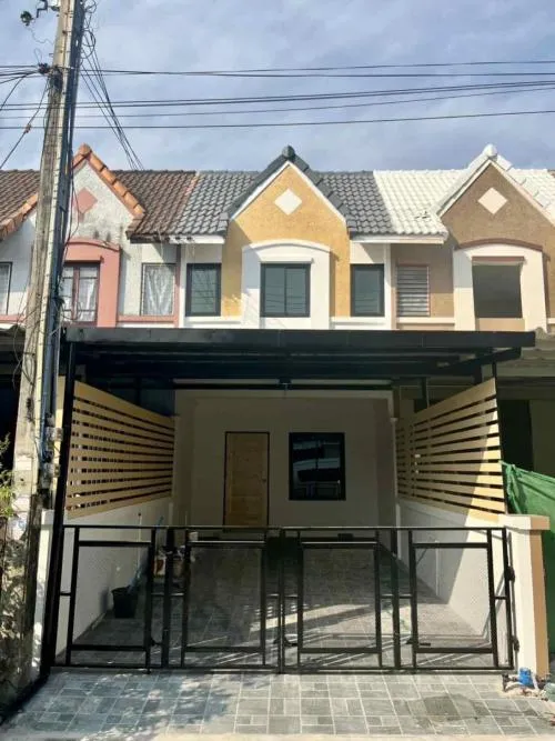 ขายทาวน์เฮ้าส์/ทาวน์โฮม  แฟมิลี่ปาร์ค ศุขประยูร นาป่า รีโนเวทใหม่ นาป่า เมืองชลบุรี ชลบุรี CX-118127