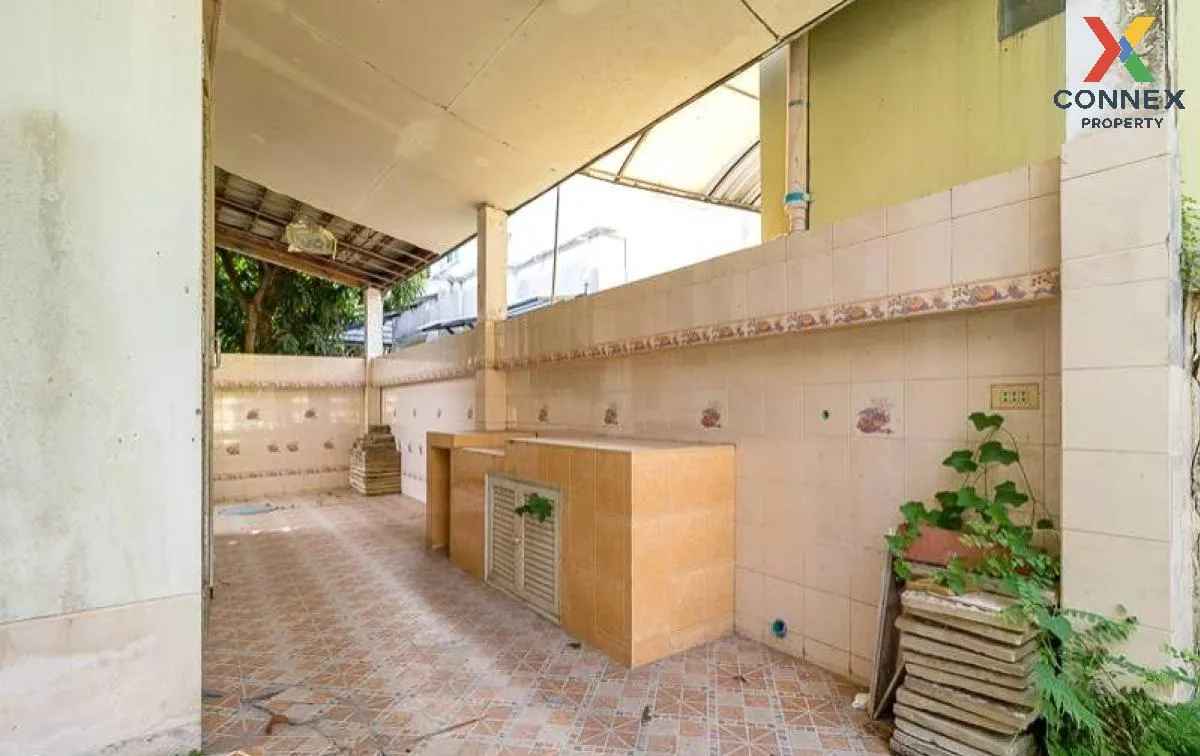 ขายบ้าน  ปาริชาติ สุวินทวงศ์ หน้ากว้าง ลำปลาทิว เขต ลาดกระบัง กรุ