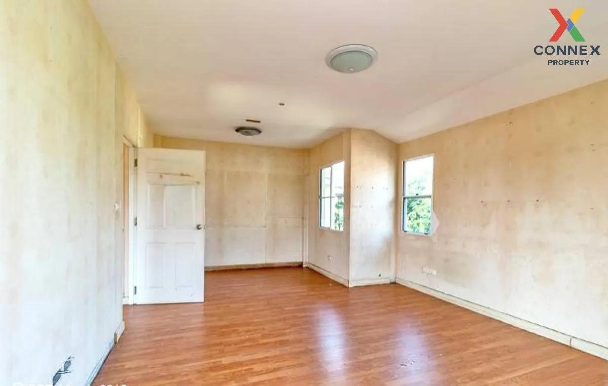 ขายบ้าน  ปาริชาติ สุวินทวงศ์ หน้ากว้าง ลำปลาทิว เขต ลาดกระบัง กรุ