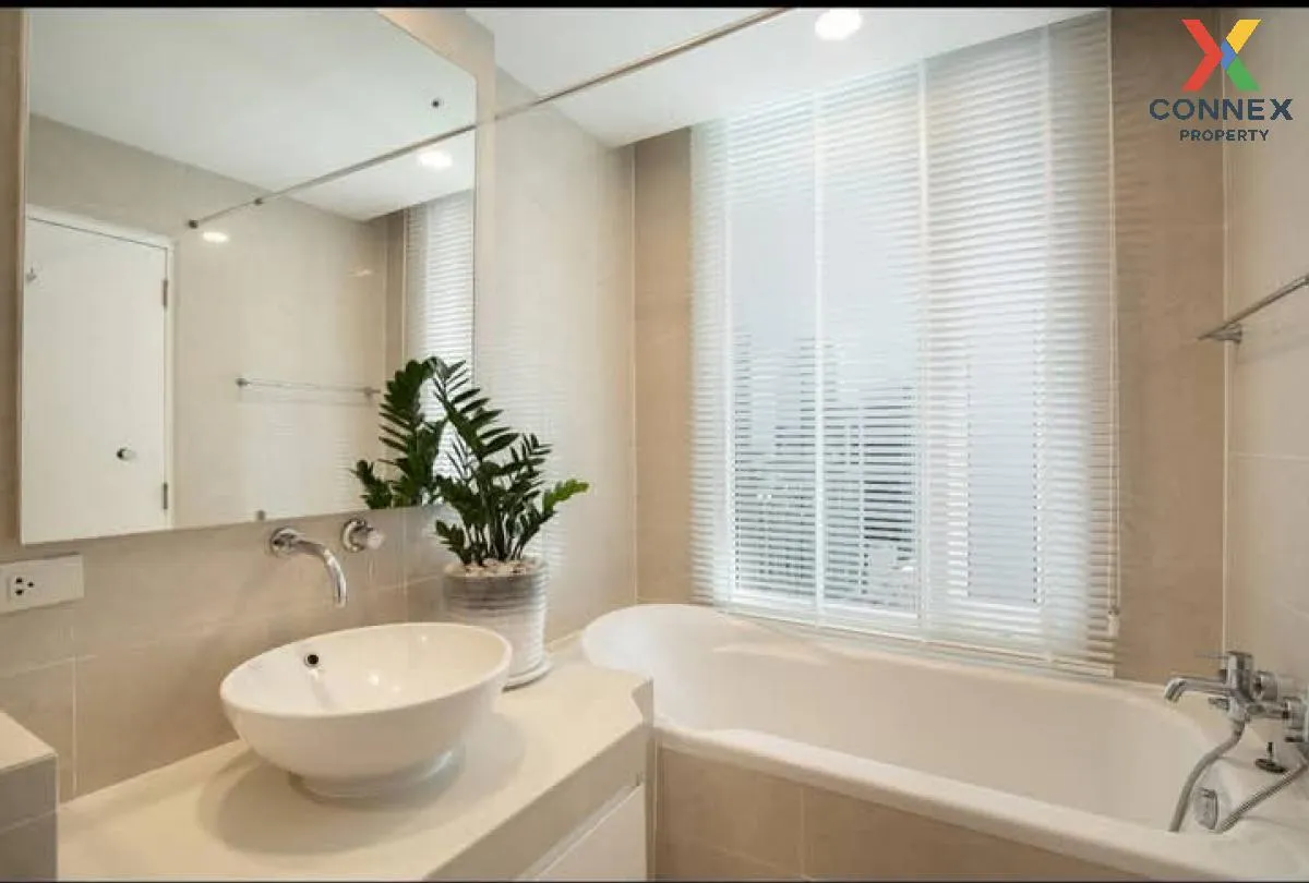 For Sale Condo , Baan Siri 24 , nice view , high floor , BTS-Phro