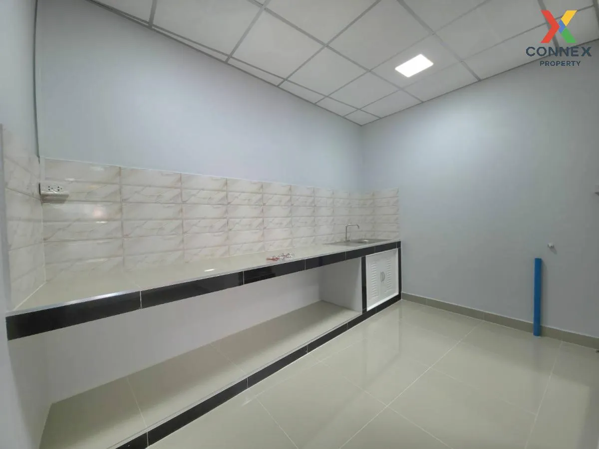 ขายทาวน์เฮ้าส์/ทาวน์โฮม  บ้านพรทิพย์ รีโนเวทใหม่ บางศรีเมือง เมือ