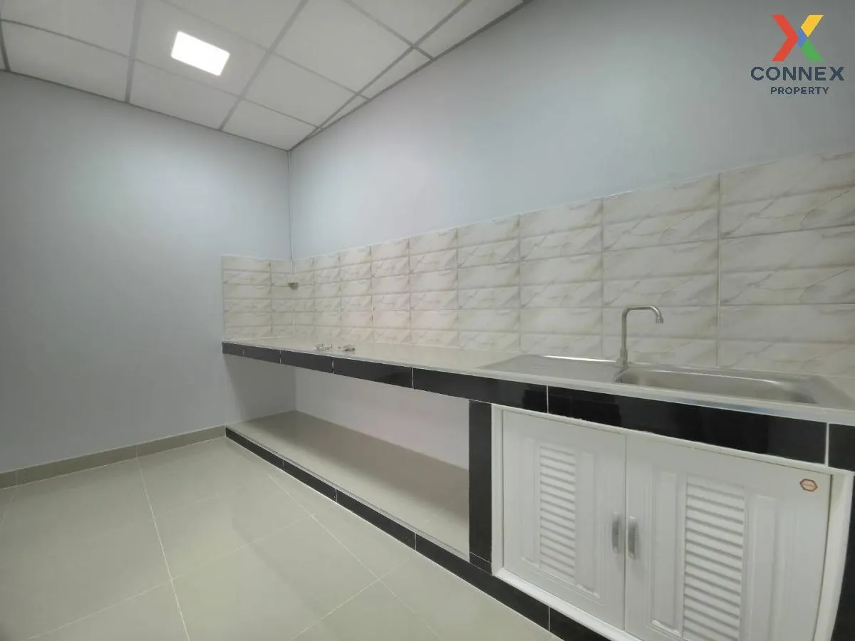 ขายทาวน์เฮ้าส์/ทาวน์โฮม  บ้านพรทิพย์ รีโนเวทใหม่ บางศรีเมือง เมือ