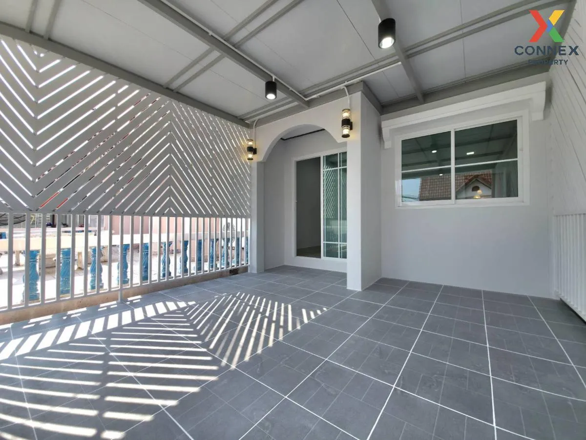 ขายทาวน์เฮ้าส์/ทาวน์โฮม  บ้านพรทิพย์ รีโนเวทใหม่ บางศรีเมือง เมือ