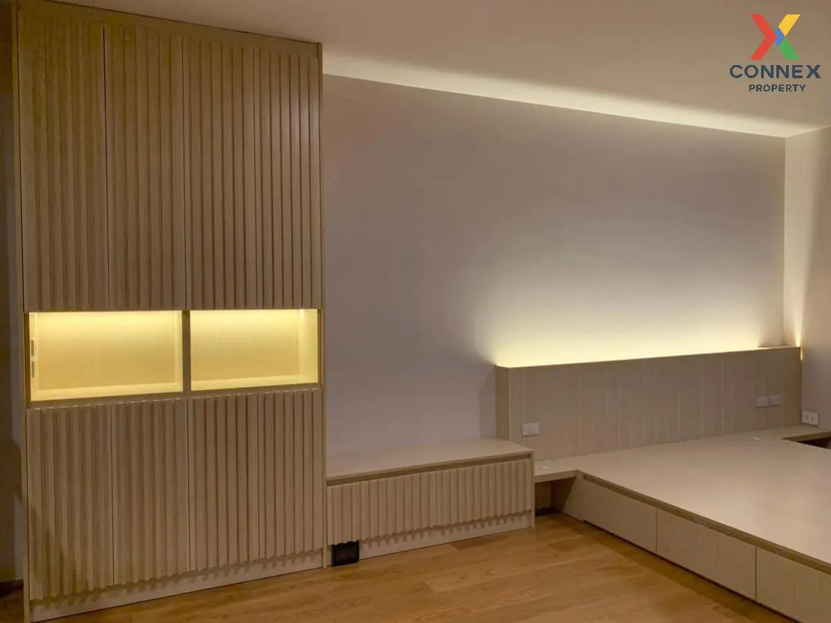 For Rent Townhouse/Townhome  , Nirvana DEFINE Srinakarin-Rama 9 ,