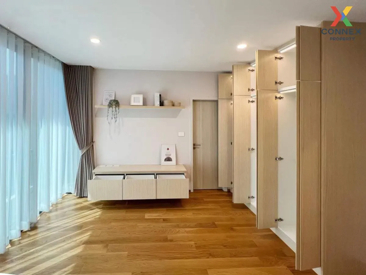 For Rent Townhouse/Townhome  , Nirvana DEFINE Srinakarin-Rama 9 ,