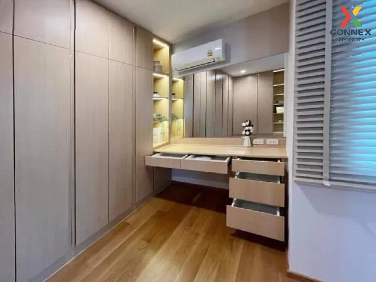 ขายทาวน์เฮ้าส์/ทาวน์โฮม  เนอวานา ดีฟายน์ ศรีนครินทร์-พระราม 9 สะพ