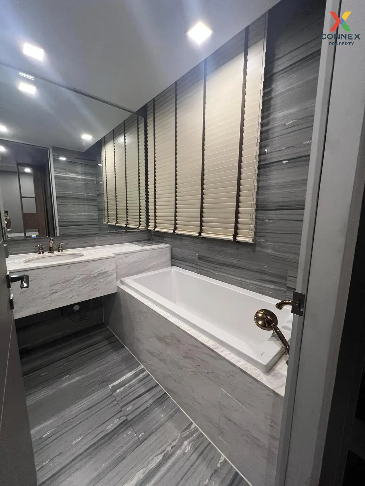 เช่าคอนโด  แอชตัน เรสซิเดนซ์ 41 BTS-พร้อมพงษ์ คลองตันเหนือ เขต วั