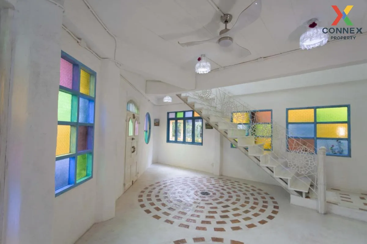 For Rent House , NaNa Pran , nice view , corner unit , wide front 4