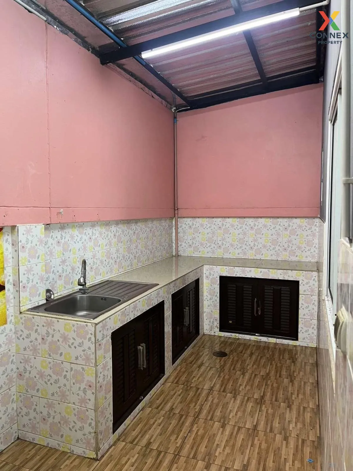For Sale Townhouse/Townhome  , Baan Meesuk 6 , Na Pa , Mueang Cho