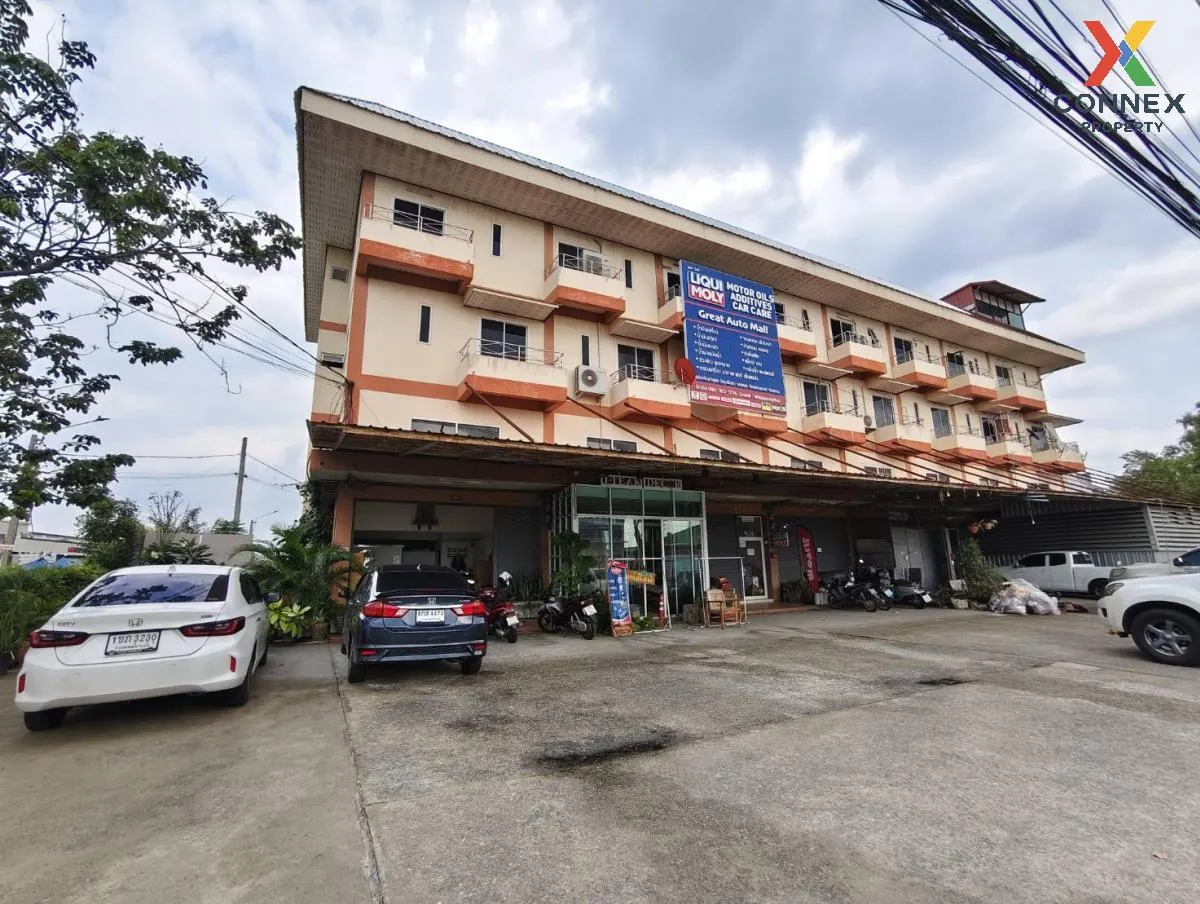 For Rent Commercial building next to Permsin Road , Sai Mai , Sai 2