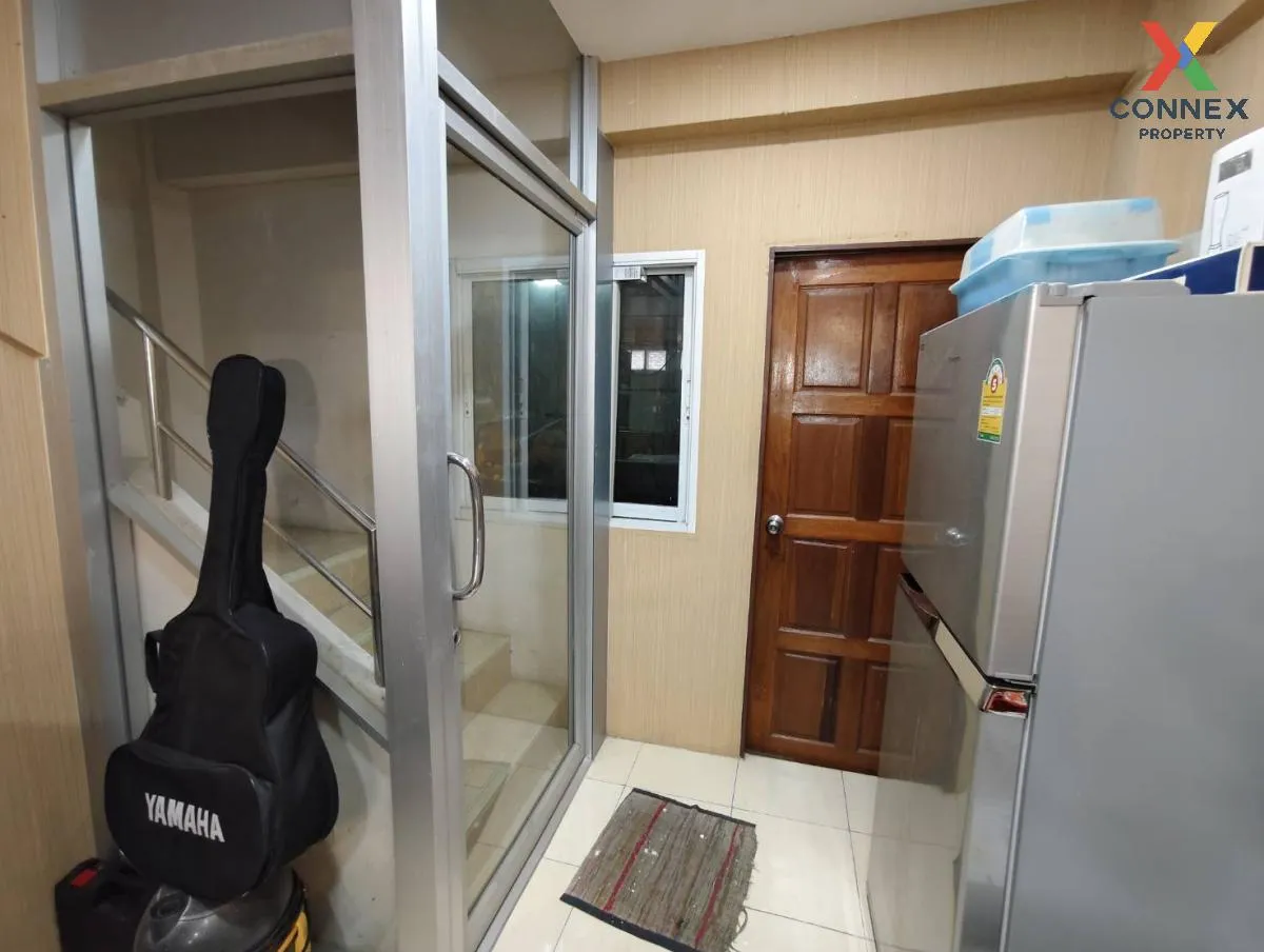 For Rent Commercial building next to Permsin Road , Sai Mai , Sai