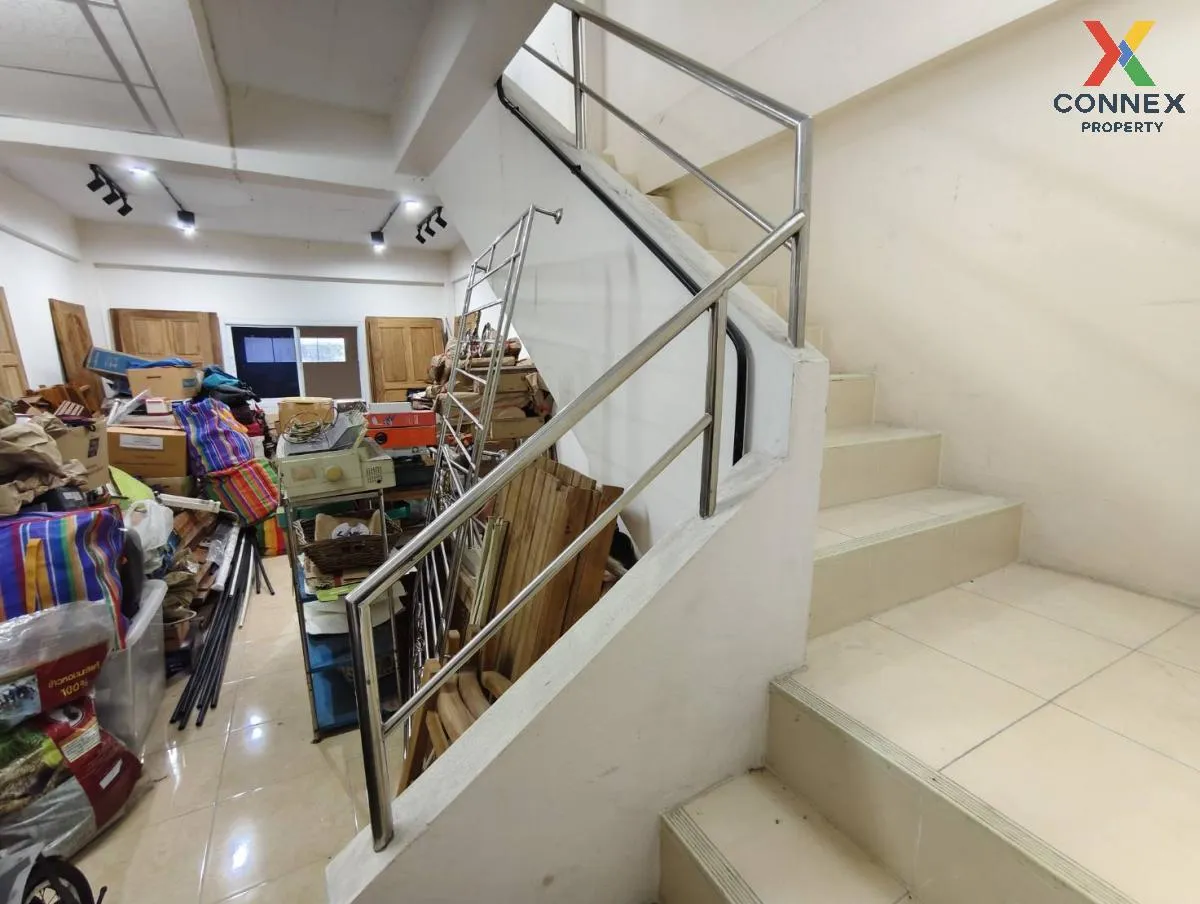 For Rent Commercial building next to Permsin Road , Sai Mai , Sai