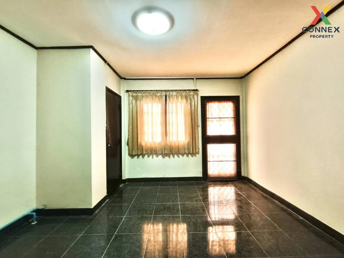 ขายบ้าน  ราชาวิลล่า หน้ากว้าง MRT-ลาดพร้าว 71 (สายสีเหลือง) สะพาน