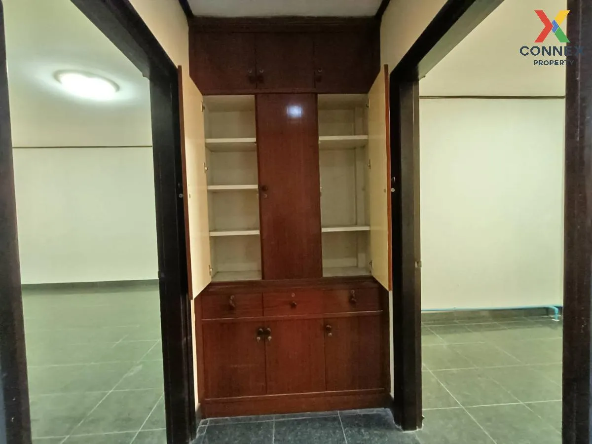 ขายบ้าน  ราชาวิลล่า หน้ากว้าง MRT-ลาดพร้าว 71 (สายสีเหลือง) สะพาน