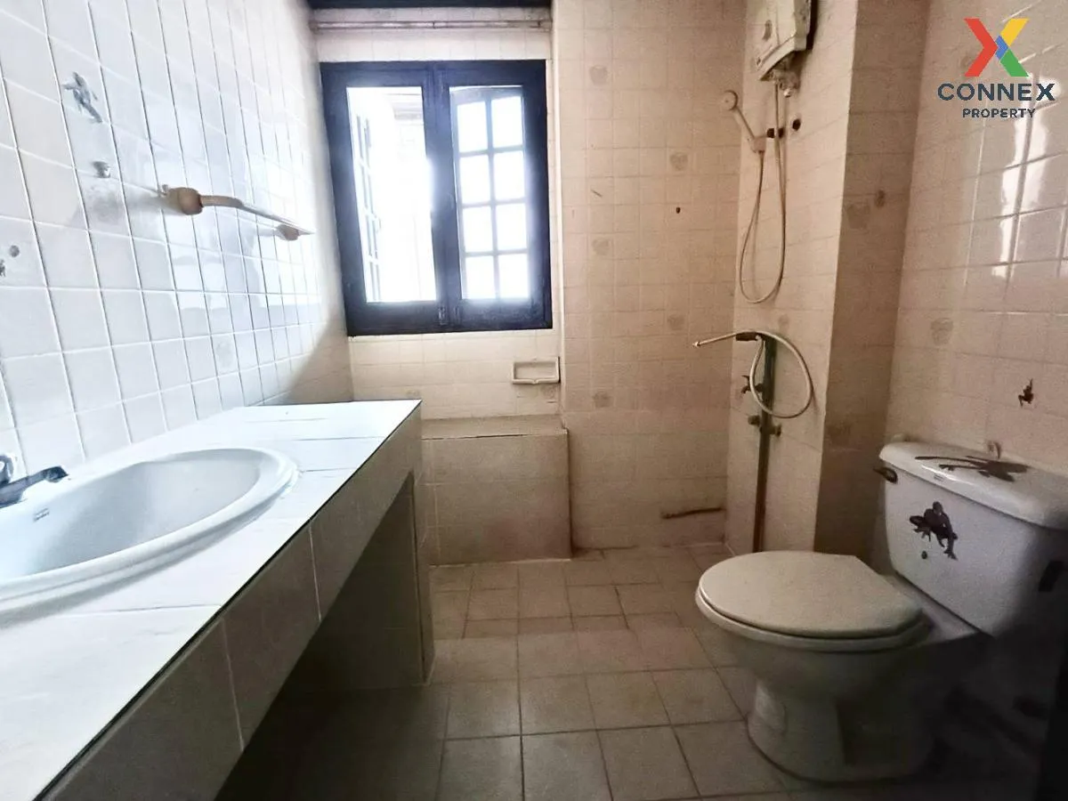 ขายบ้าน  ราชาวิลล่า หน้ากว้าง MRT-ลาดพร้าว 71 (สายสีเหลือง) สะพาน