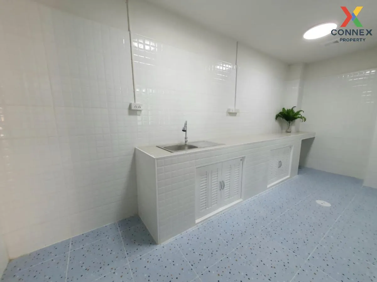 ขายทาวน์เฮ้าส์/ทาวน์โฮม  แสนสุขวิลล่า ห้วยกะปิ รีโนเวทใหม่ ห้วยกะ