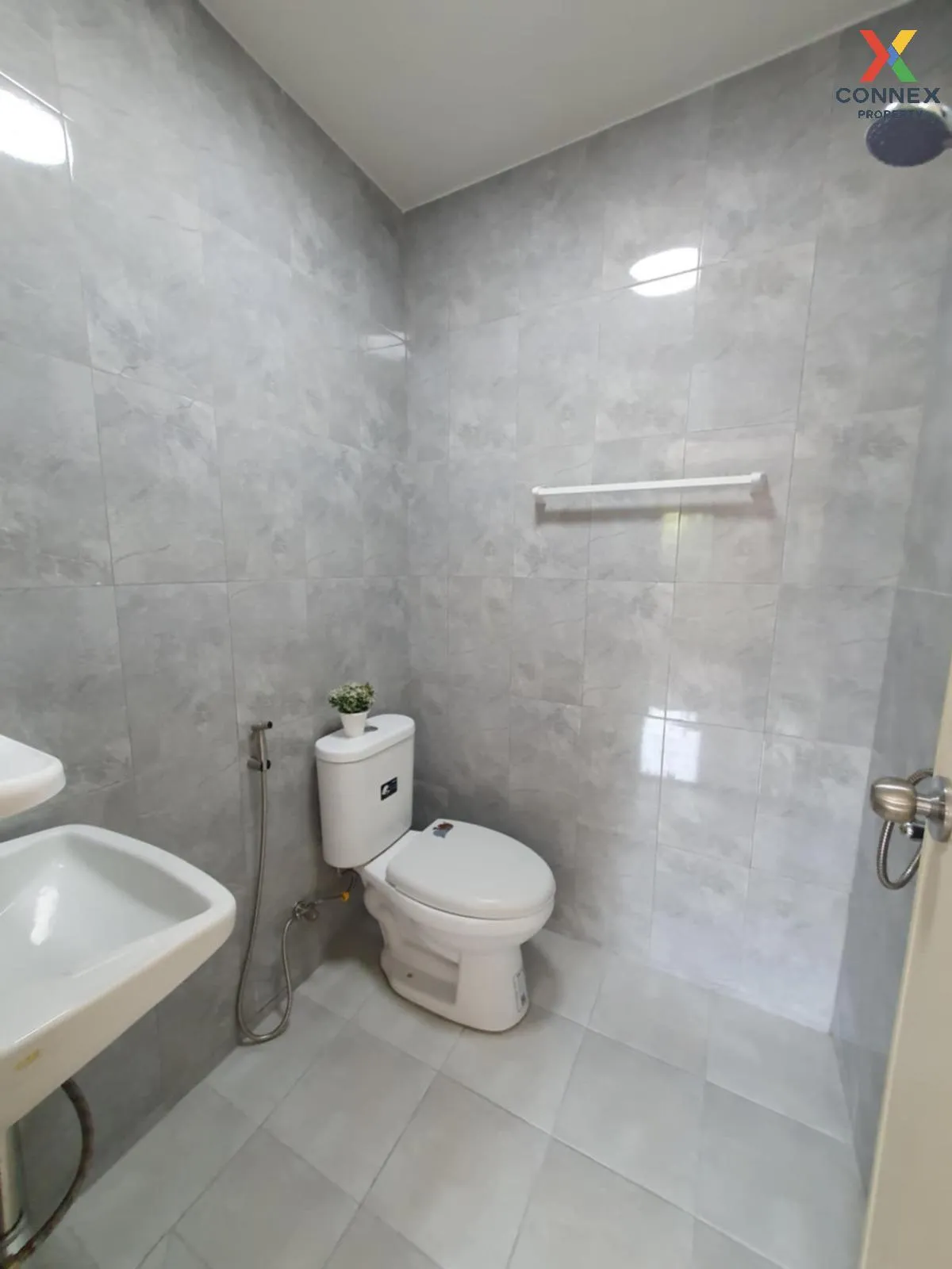 ขายทาวน์เฮ้าส์/ทาวน์โฮม  แสนสุขวิลล่า ห้วยกะปิ รีโนเวทใหม่ ห้วยกะ