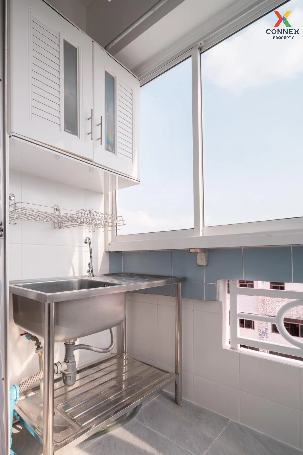 For Sale Condo , Ranee Place , corner unit , newly renovated , La For Sale Condo , Ranee Place , corner unit , newly renovated , La