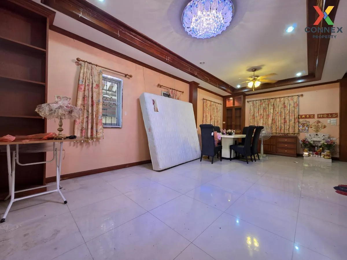 ขายบ้าน  บ้านอิ่มอัมพร 2 รีโนเวทใหม่ บางเชือกหนัง เขต ตลิ่งชัน กร