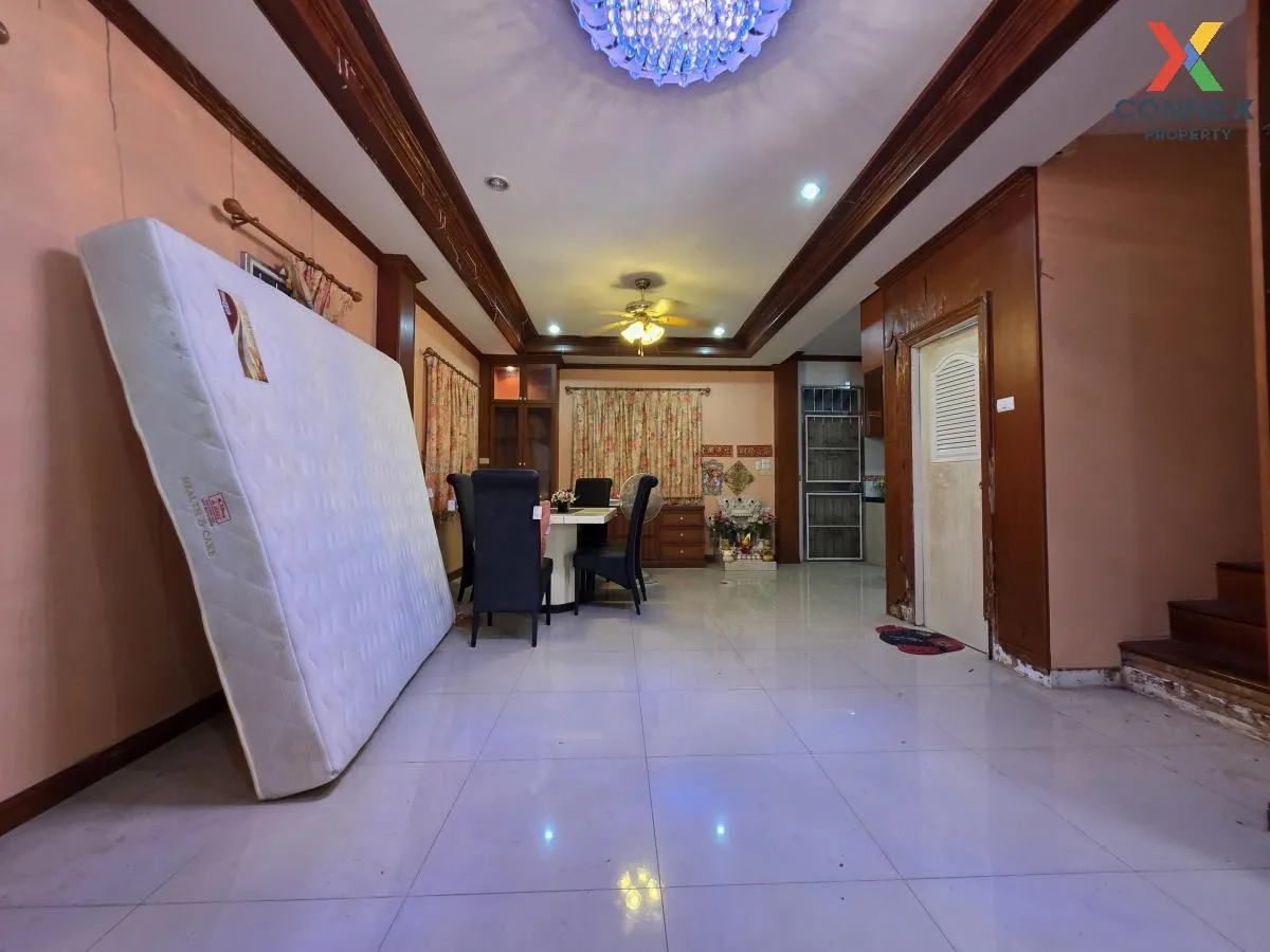 ขายบ้าน  บ้านอิ่มอัมพร 2 รีโนเวทใหม่ บางเชือกหนัง เขต ตลิ่งชัน กร