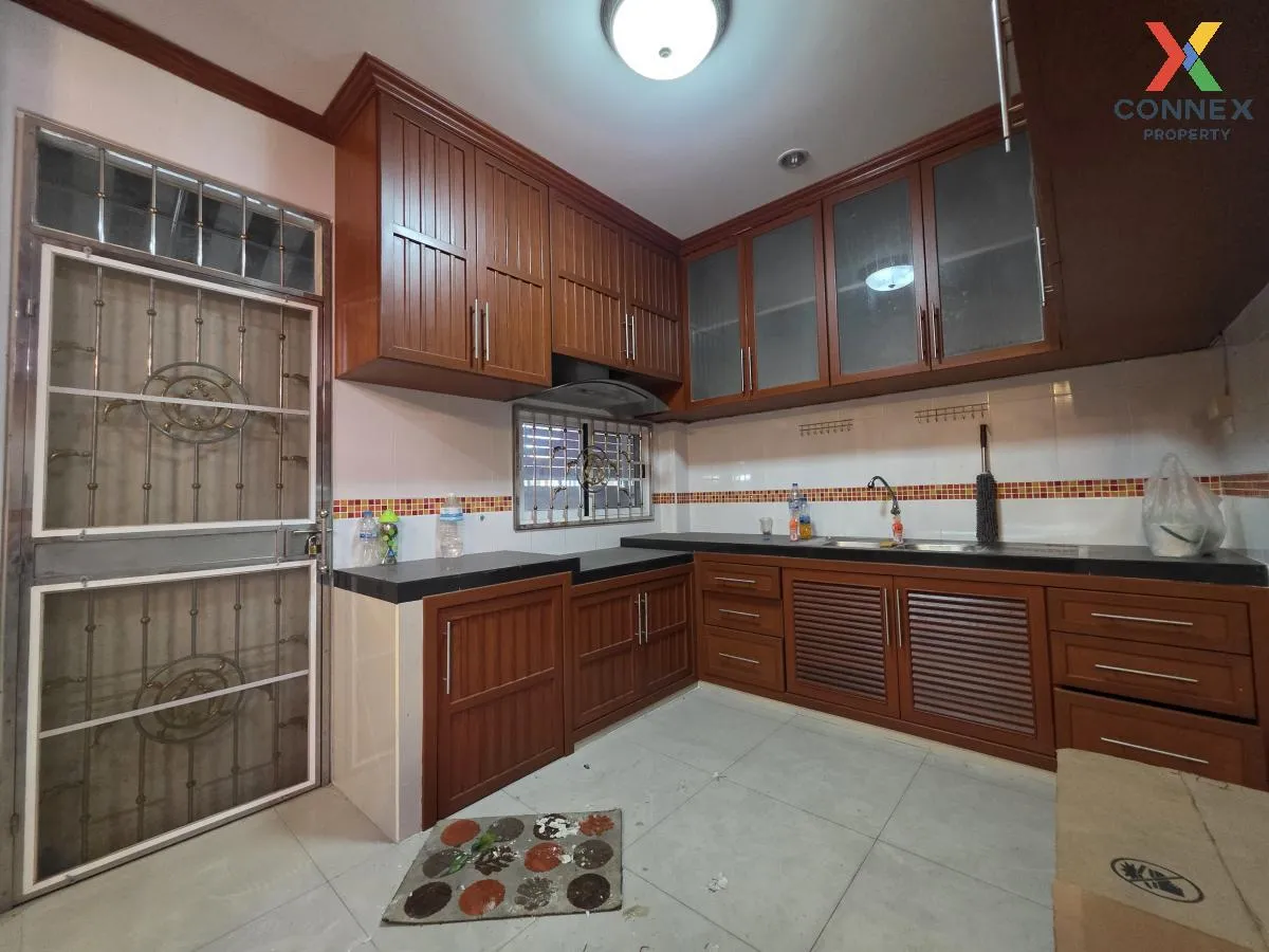 ขายบ้าน  บ้านอิ่มอัมพร 2 รีโนเวทใหม่ บางเชือกหนัง เขต ตลิ่งชัน กร