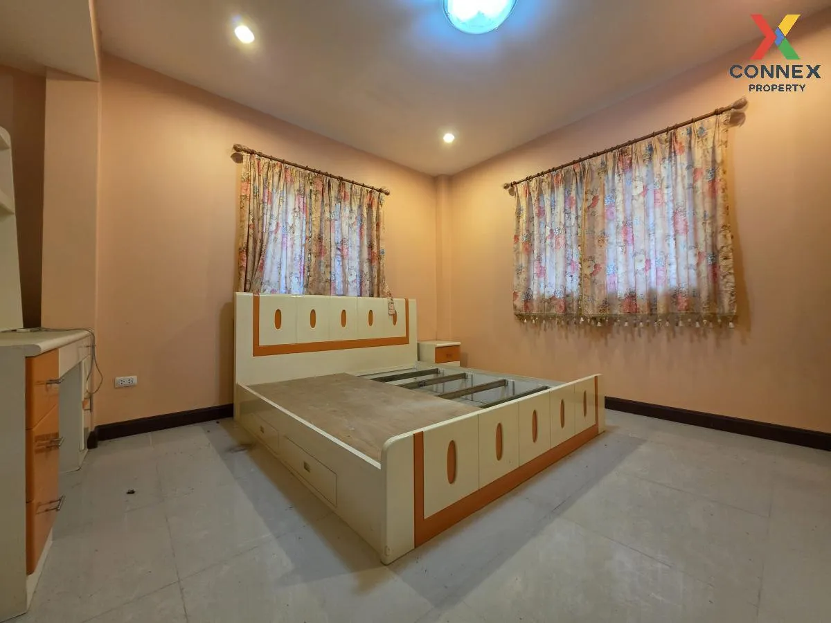 ขายบ้าน  บ้านอิ่มอัมพร 2 รีโนเวทใหม่ บางเชือกหนัง เขต ตลิ่งชัน กร