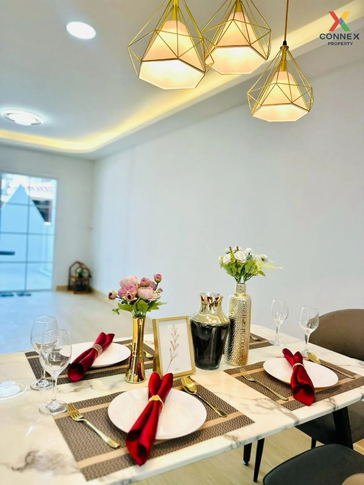 ขายทาวน์เฮ้าส์/ทาวน์โฮม  พฤกษาวิลล์ 37 วัชรพล - เพิ่มสิน รีโนเวทใ