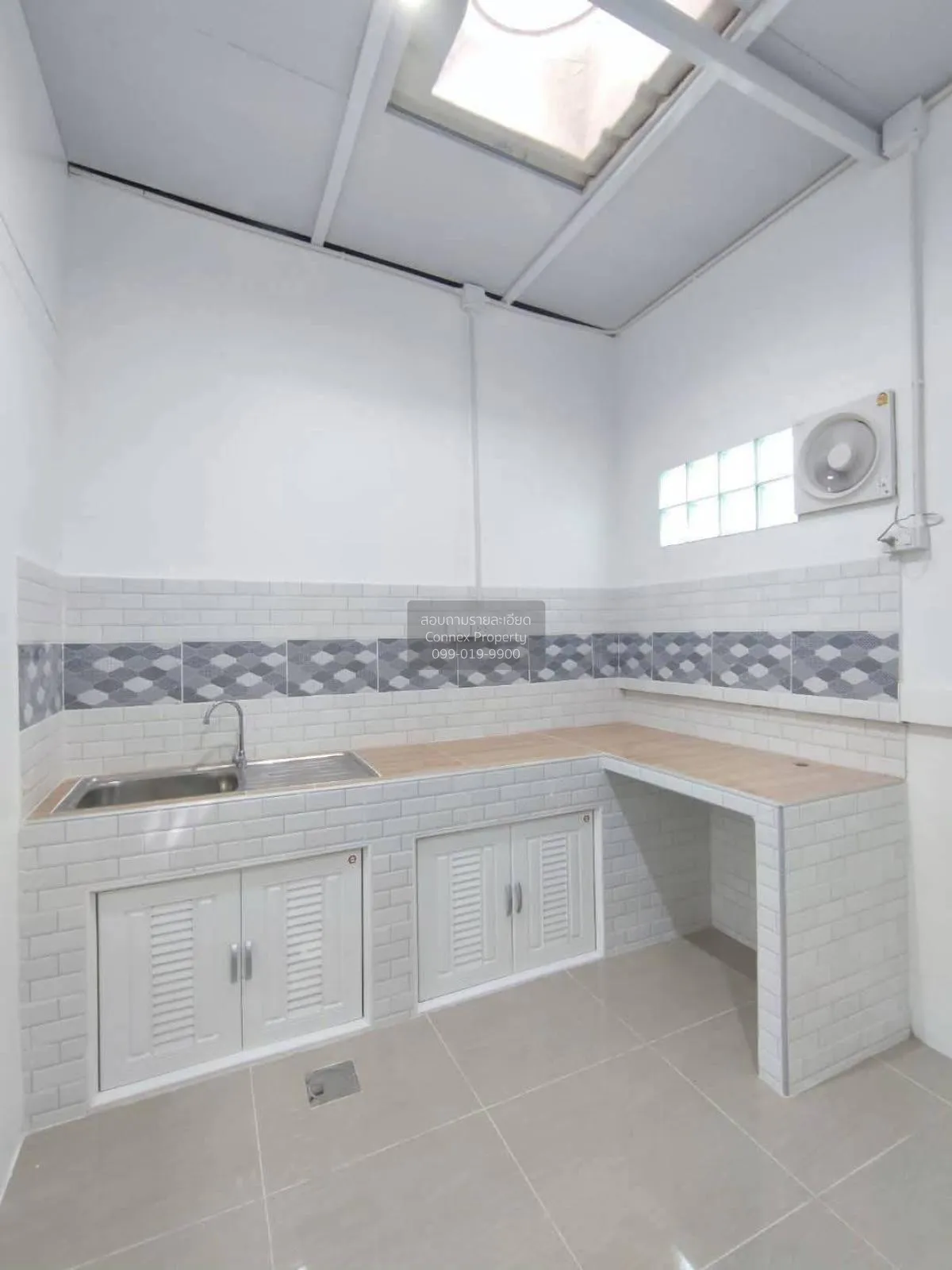 For Sale Townhouse/Townhome  , Omnoi Nakhon , newly renovated , O