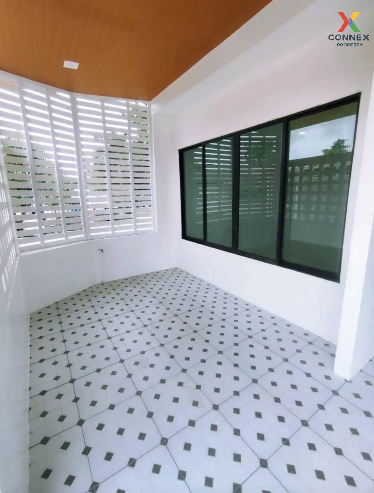 For Sale Townhouse/Townhome  , Baan Pawarisa Yokkrabat , corner u For Sale Townhouse/Townhome  , Baan Pawarisa Yokkrabat , corner u 4