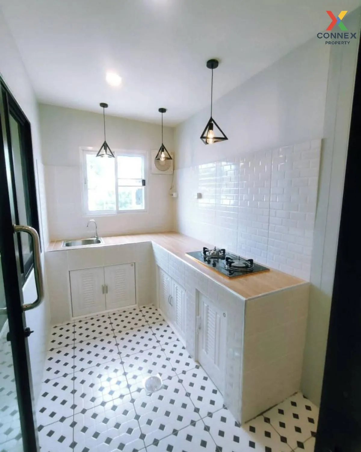 For Sale Townhouse/Townhome  , Baan Pawarisa Yokkrabat , corner u For Sale Townhouse/Townhome  , Baan Pawarisa Yokkrabat , corner u