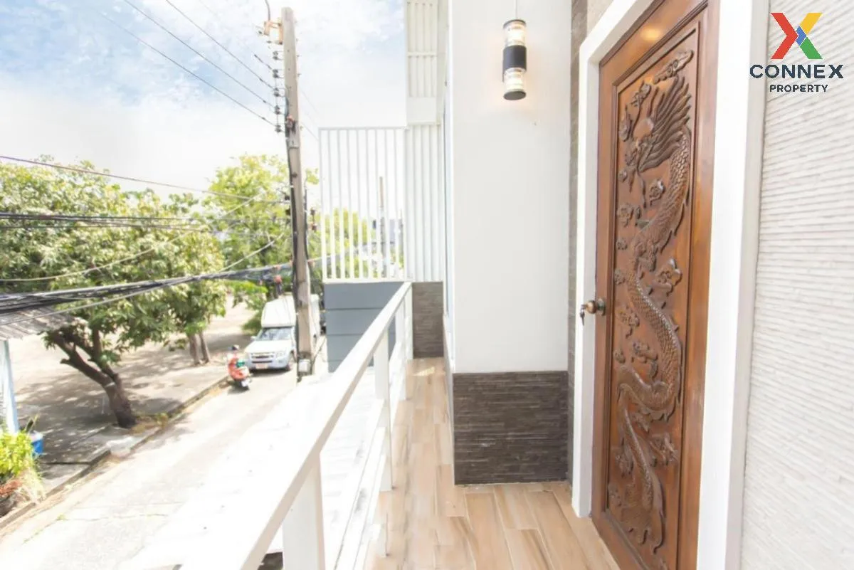 For Sale Townhouse/Townhome  , Friendship Village , newly renovat