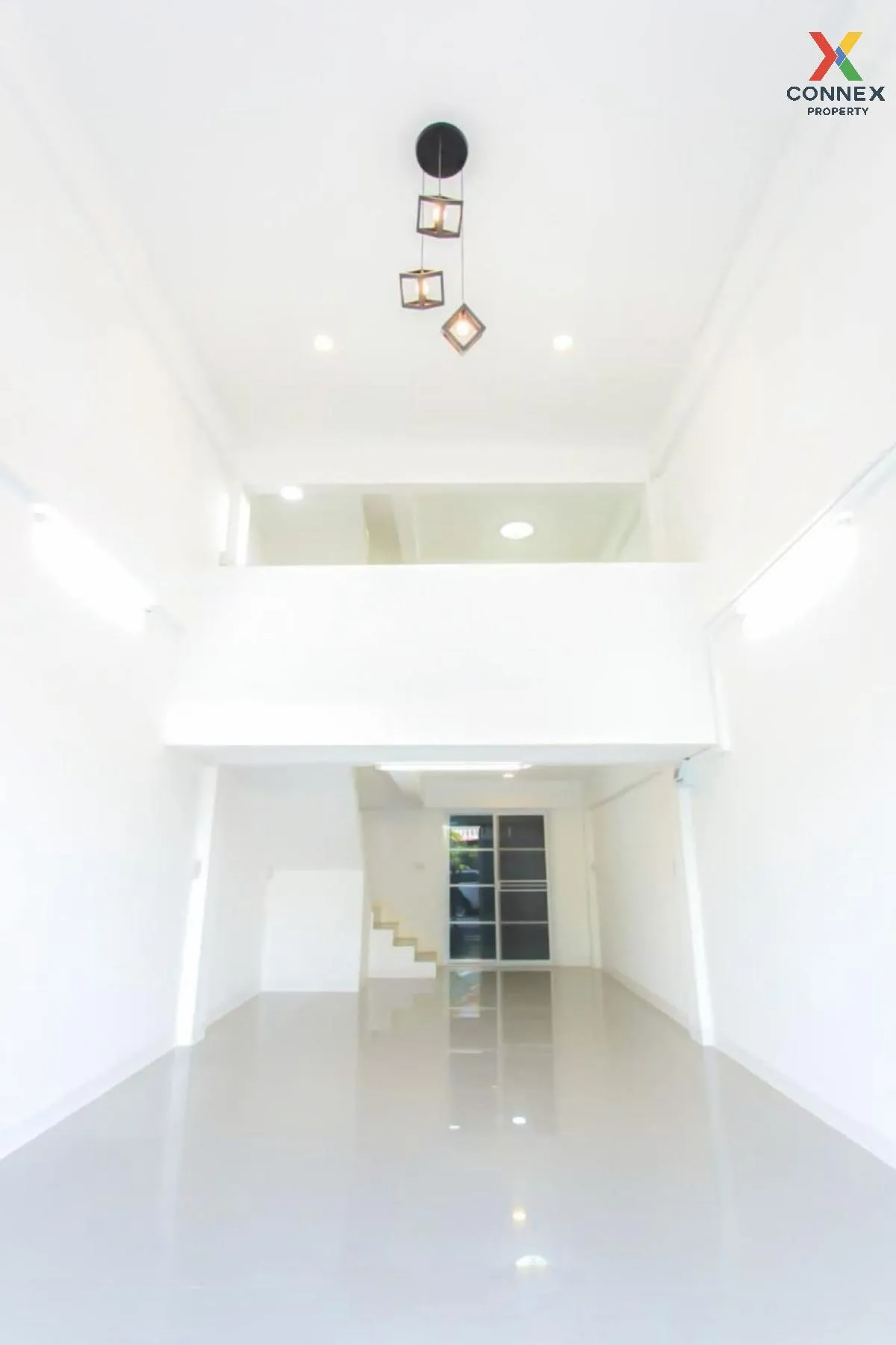 ขายอาคารพาณิชย์ 3 ชั้น 182 ตรม. กว้างมาก ๆ รีโนเวทใหม่ เขต บึงกุ่ 2