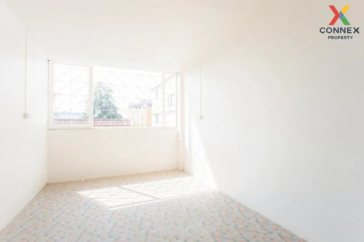 ขายอาคารพาณิชย์ 3 ชั้น 182 ตรม. กว้างมาก ๆ รีโนเวทใหม่ เขต บึงกุ่