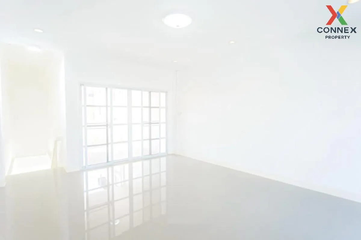 ขายอาคารพาณิชย์ 3 ชั้น 182 ตรม. กว้างมาก ๆ รีโนเวทใหม่ เขต บึงกุ่