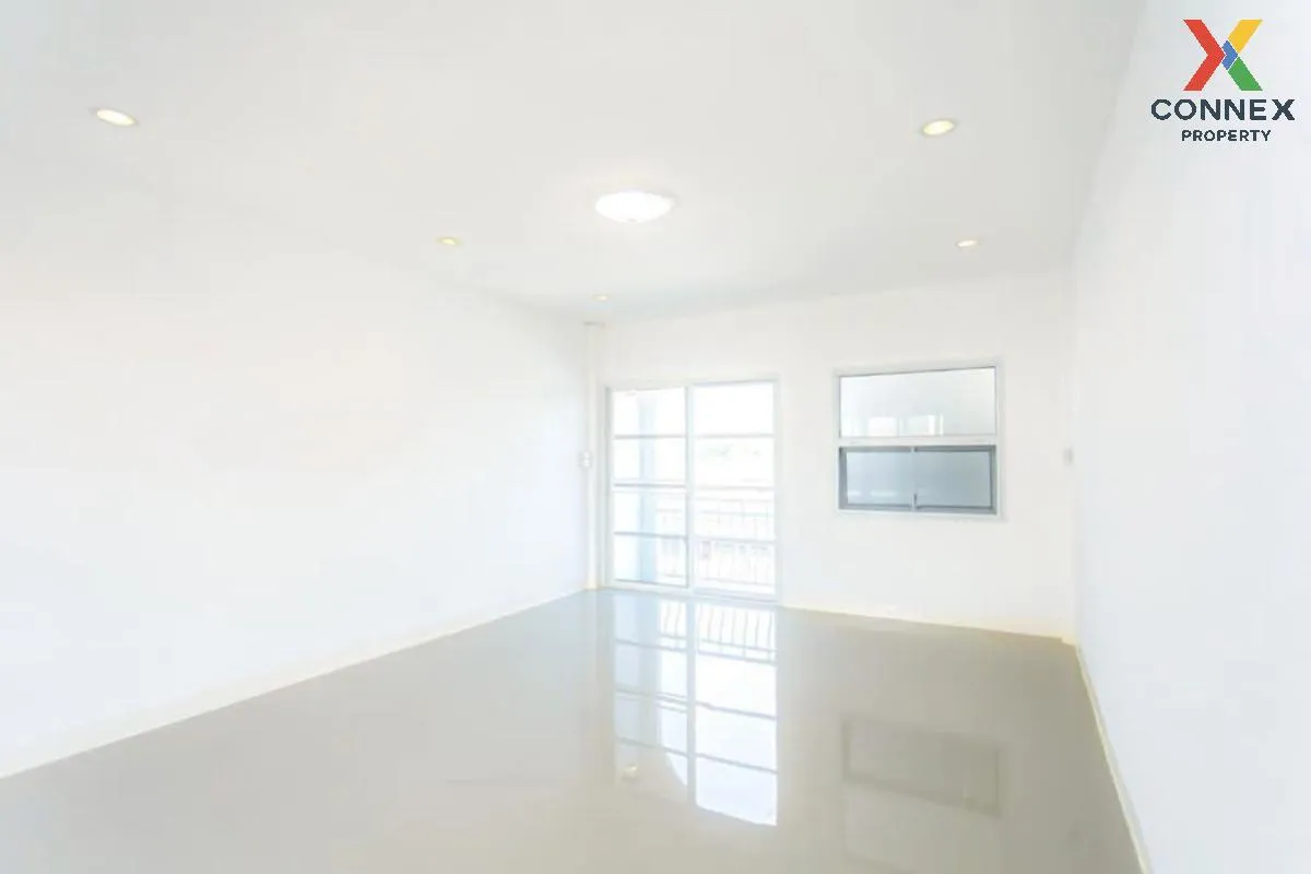 ขายอาคารพาณิชย์ 3 ชั้น 182 ตรม. กว้างมาก ๆ รีโนเวทใหม่ เขต บึงกุ่