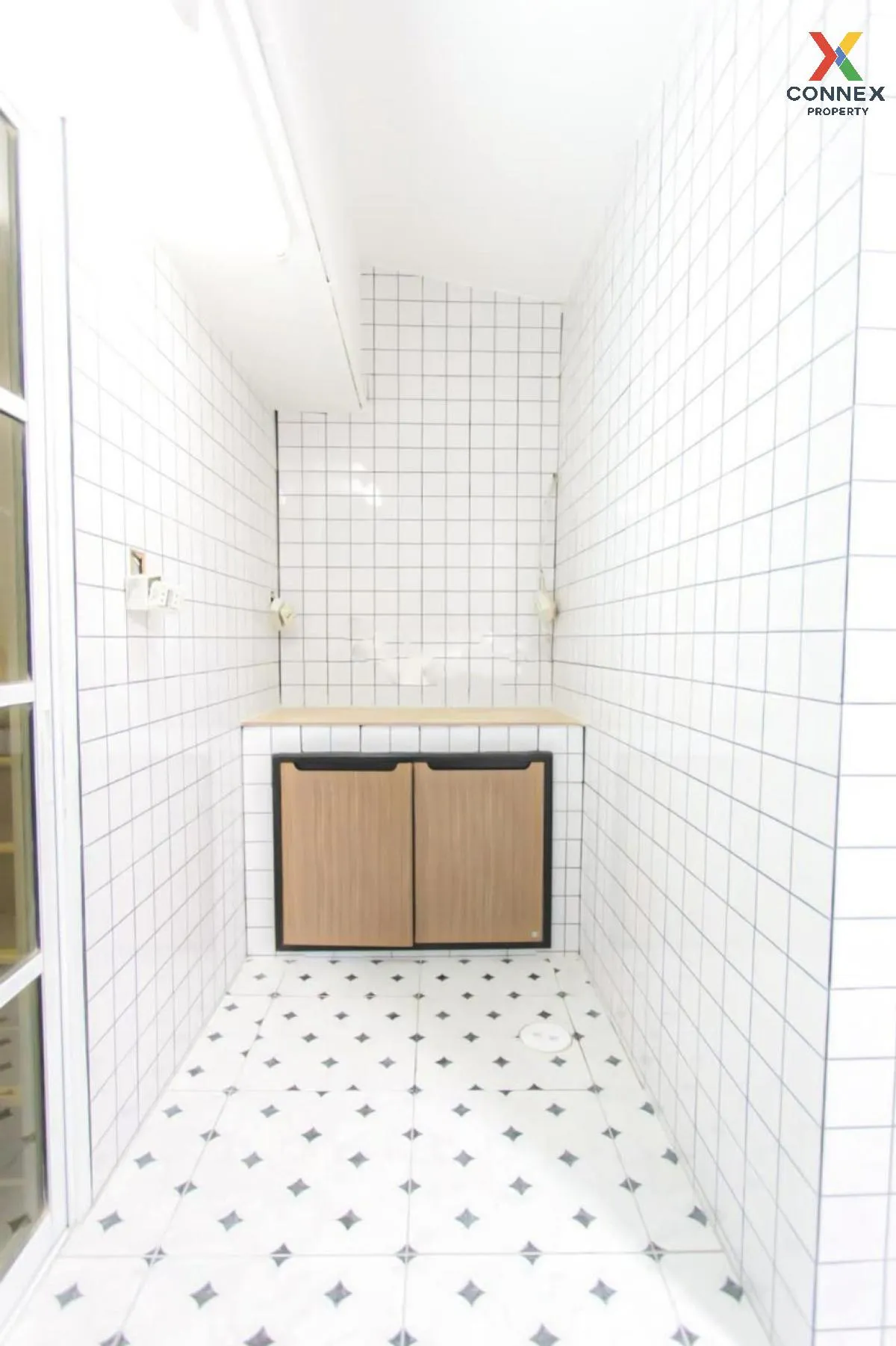 ขายอาคารพาณิชย์ 3 ชั้น 182 ตรม. กว้างมาก ๆ รีโนเวทใหม่ เขต บึงกุ่