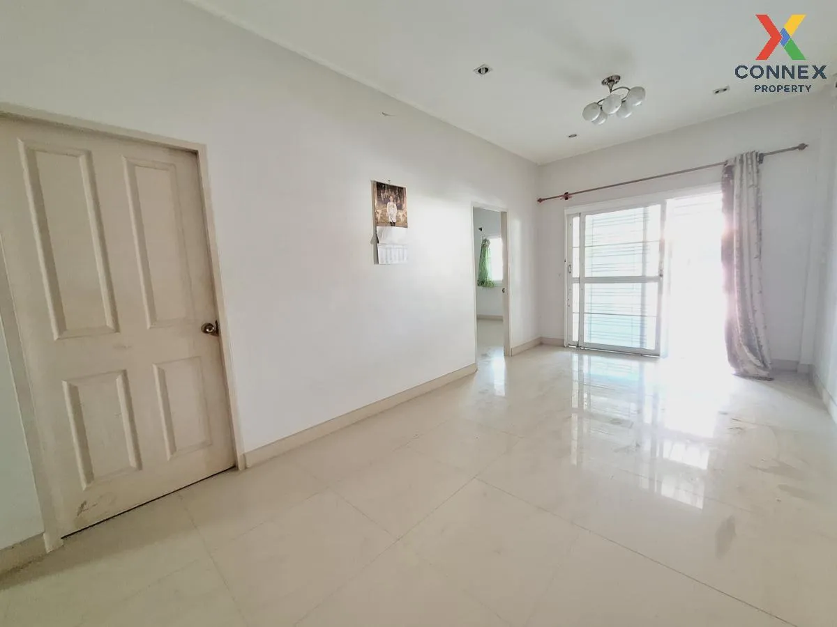 For Sale Townhouse/Townhome  , Nathawadee Bovina , Bo Win , Si Ra