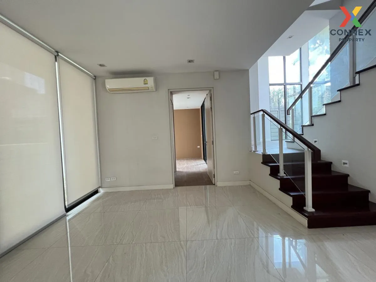 For Sale House , Baan Klang Muang Classe Ekkamai - Ramintra , Lat For Sale House , Baan Klang Muang Classe Ekkamai - Ramintra , Lat