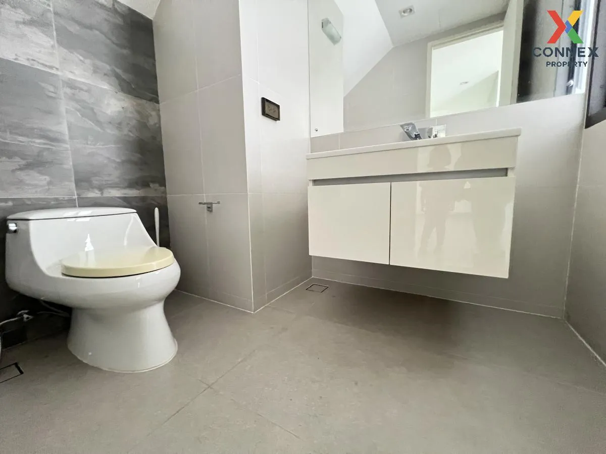 For Sale House , Baan Klang Muang Classe Ekkamai - Ramintra , Lat For Sale House , Baan Klang Muang Classe Ekkamai - Ramintra , Lat