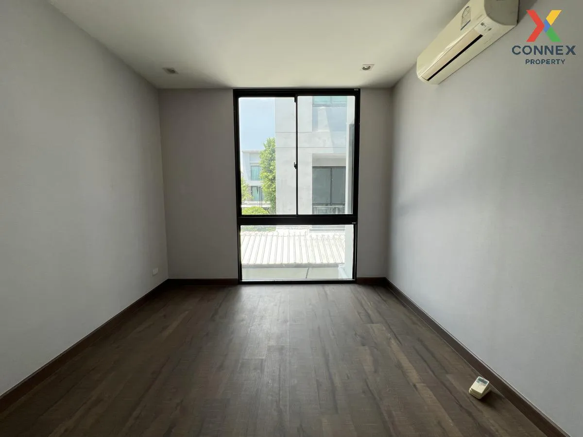 For Sale House , Baan Klang Muang Classe Ekkamai - Ramintra , Lat For Sale House , Baan Klang Muang Classe Ekkamai - Ramintra , Lat