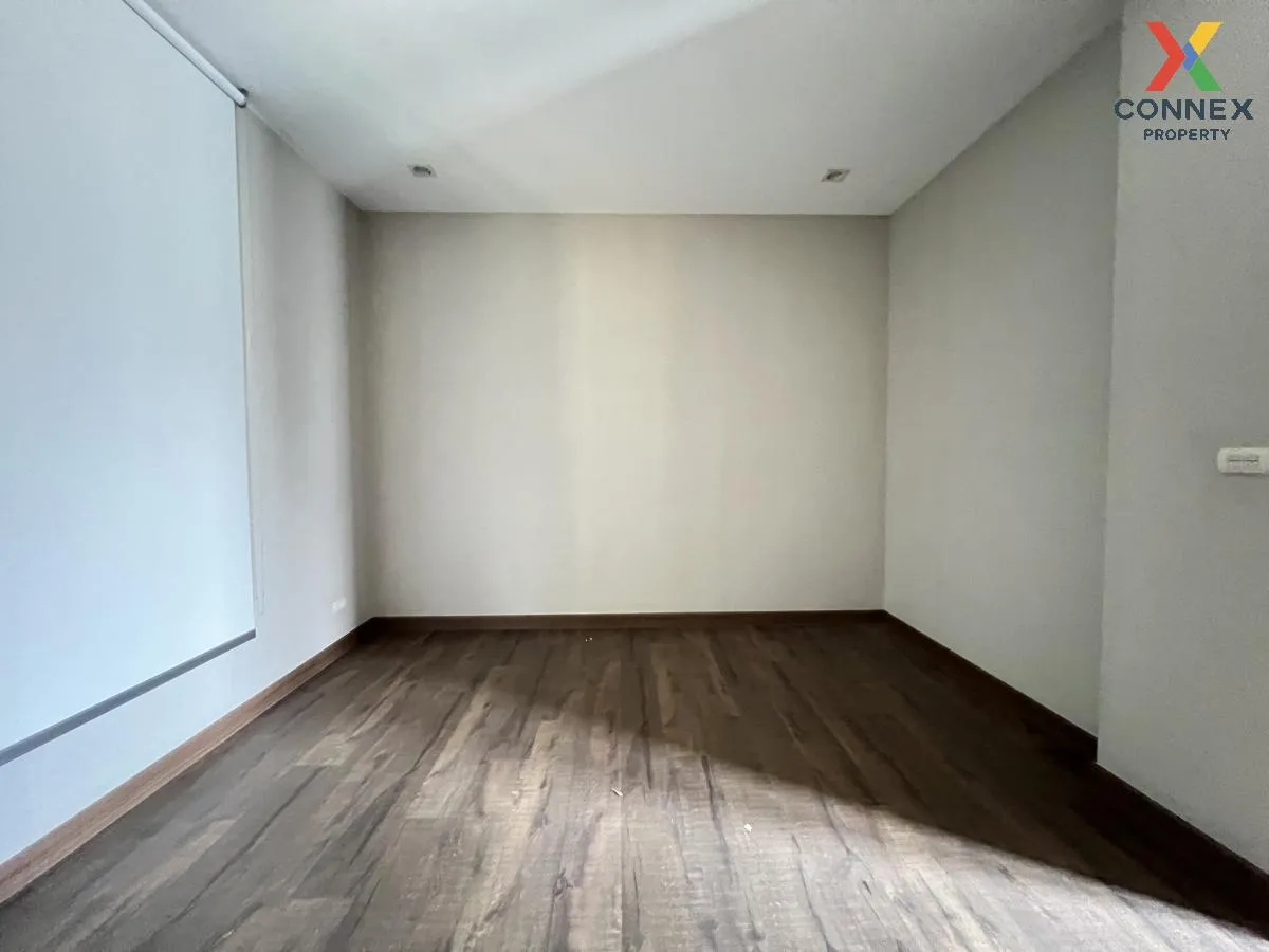 For Sale House , Baan Klang Muang Classe Ekkamai - Ramintra , Lat For Sale House , Baan Klang Muang Classe Ekkamai - Ramintra , Lat