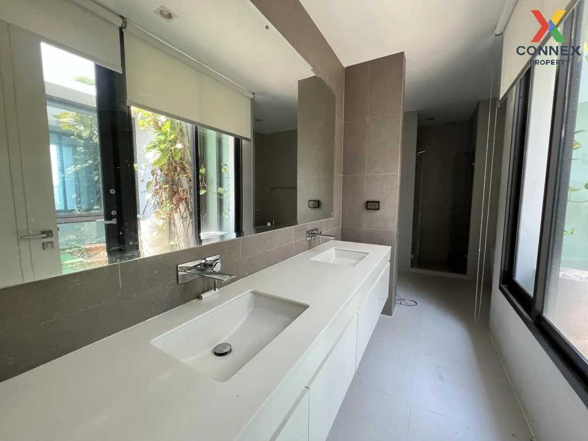 For Sale House , Baan Klang Muang Classe Ekkamai - Ramintra , Lat For Sale House , Baan Klang Muang Classe Ekkamai - Ramintra , Lat