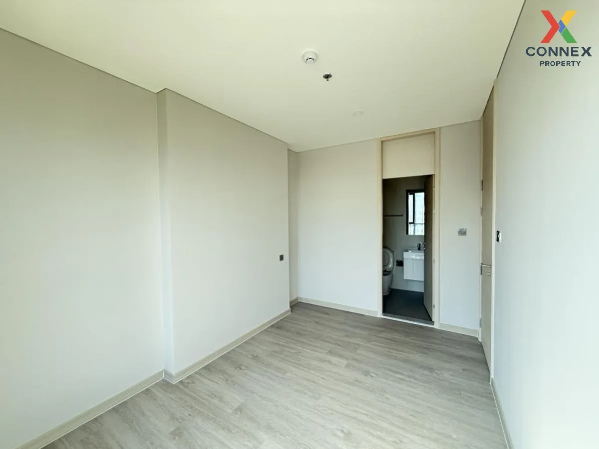 For Sale Condo , Lumpini Park Phahon 32 , nice view , high floor  For Sale Condo , Lumpini Park Phahon 32 , nice view , high floor