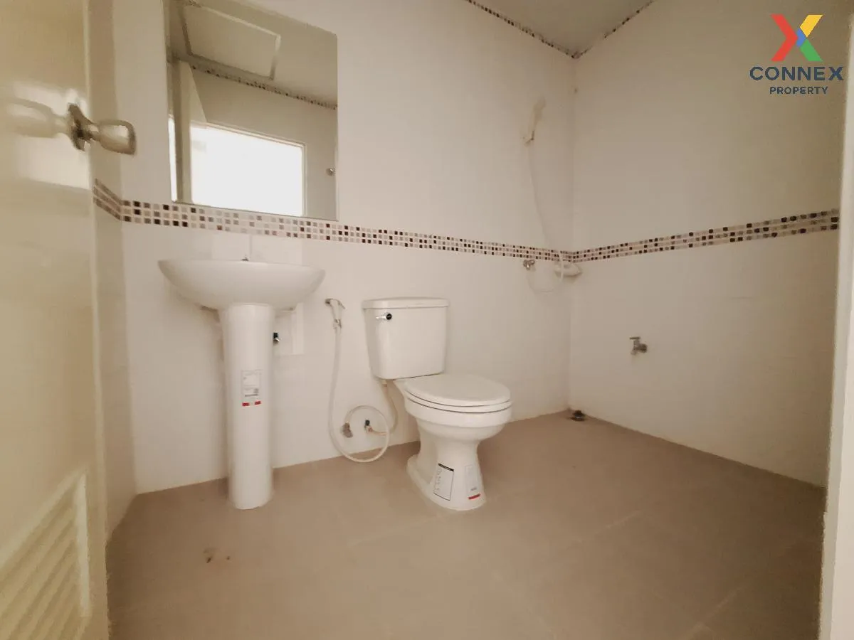 For Sale Townhouse/Townhome  , Baan Thai Villa , Bueng , Si Racha For Sale Townhouse/Townhome  , Baan Thai Villa , Bueng , Si Racha